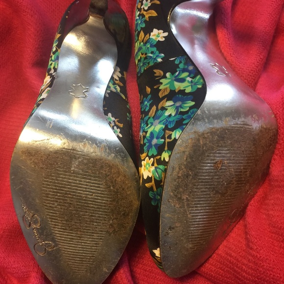 JESSICA SIMPSON Silk Fabric Floral Heels ON SALE - Picture 5 of 6